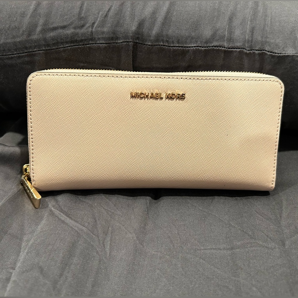 Michael Kors Jet Set Travel Continental Wallet - Pale Pink